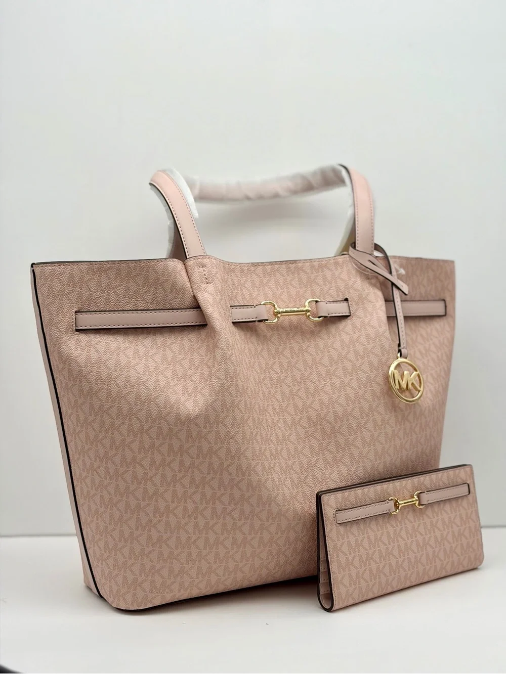 Michael Kors Carson Large Signature Logo Shoulder Tote Handbag with Wallet Set